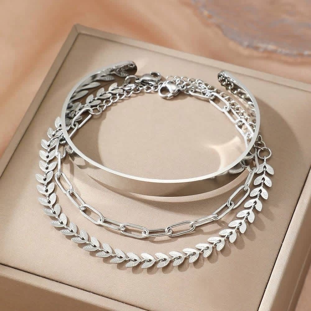 Agolde Gold Layered Cuff, Paperclip Chain & Laurel Bracelet - Picture 2 of 3